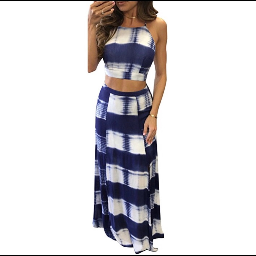 Sexy 2 piece crop & skirt outfit